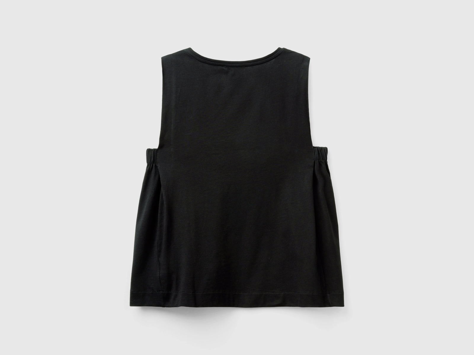 Top con scollo a V da donna nero 2 | Benetton Outlet