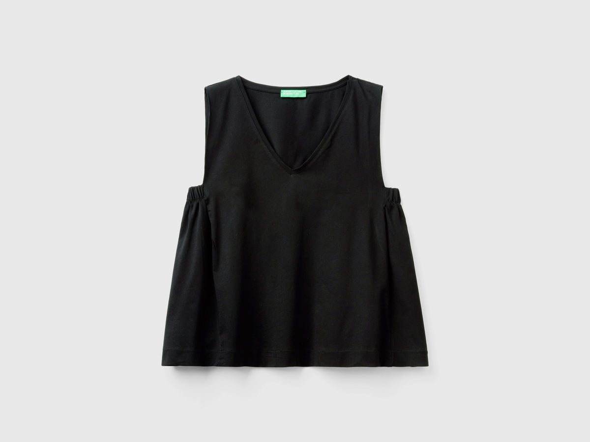 Top con scollo a V