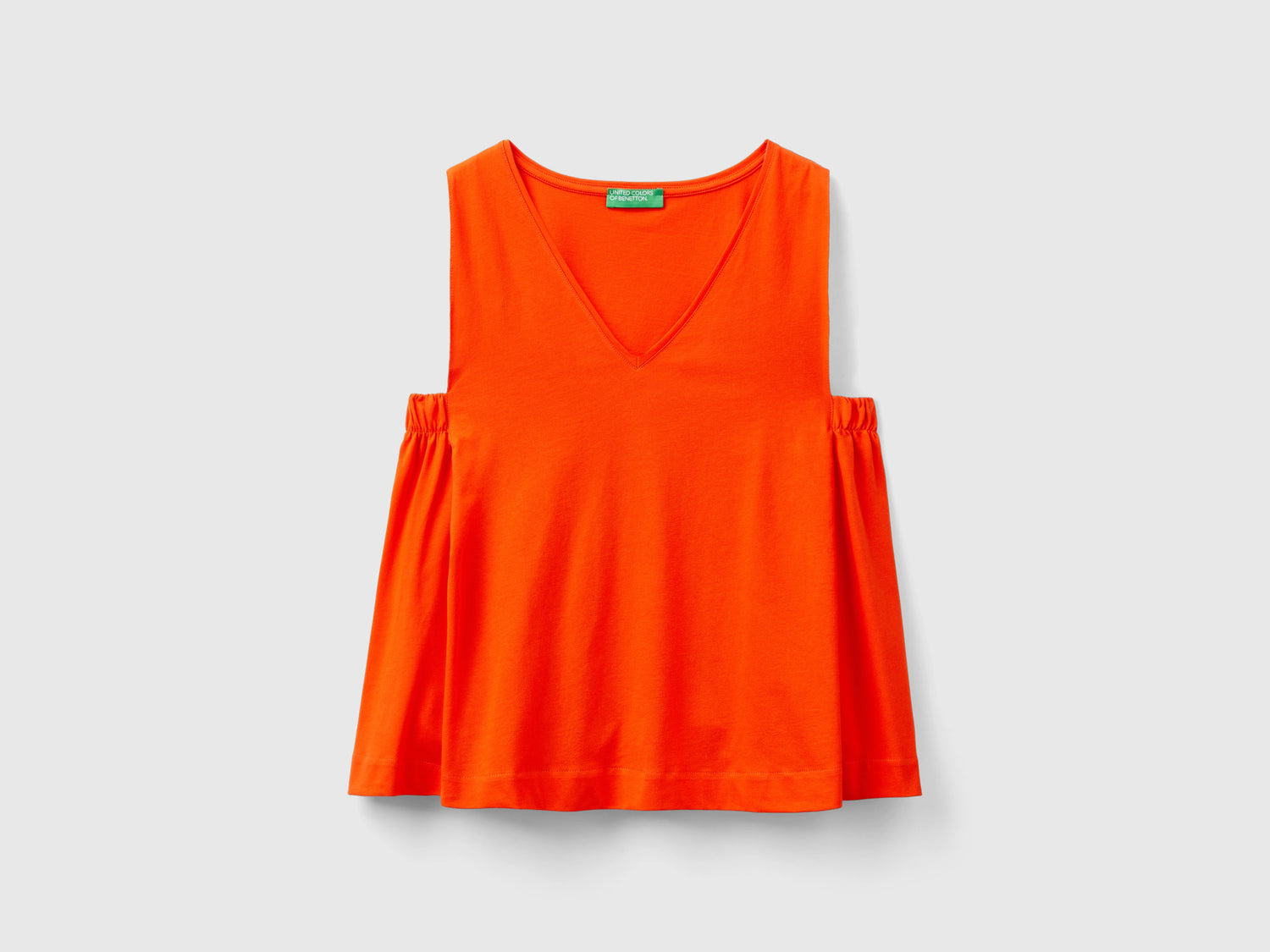 Top con scollo a V da donna rosso corallo | Benetton Outlet
