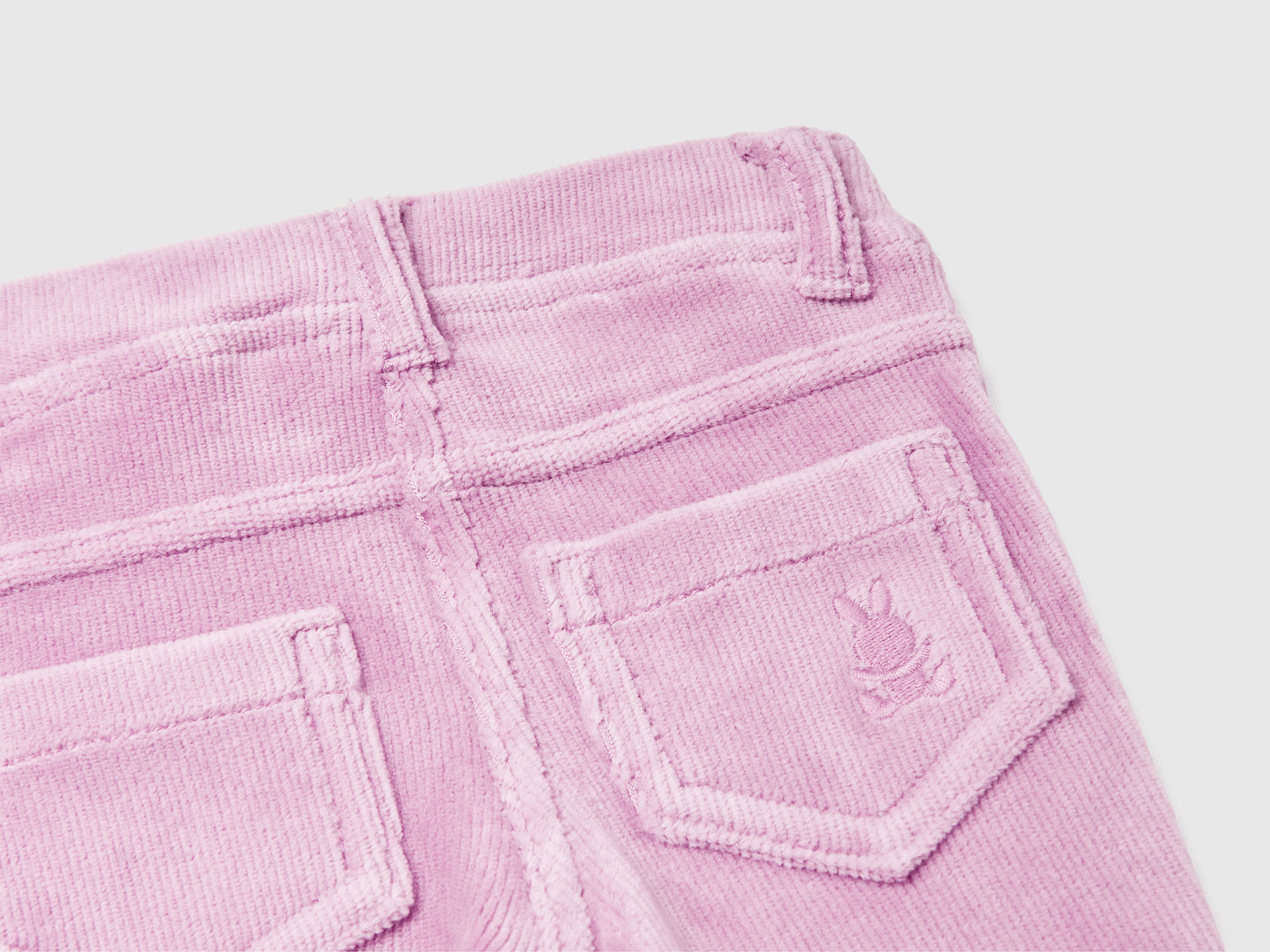 Pantaloni in ciniglia stretch da neonato lavanda 3 | Benetton Outlet
