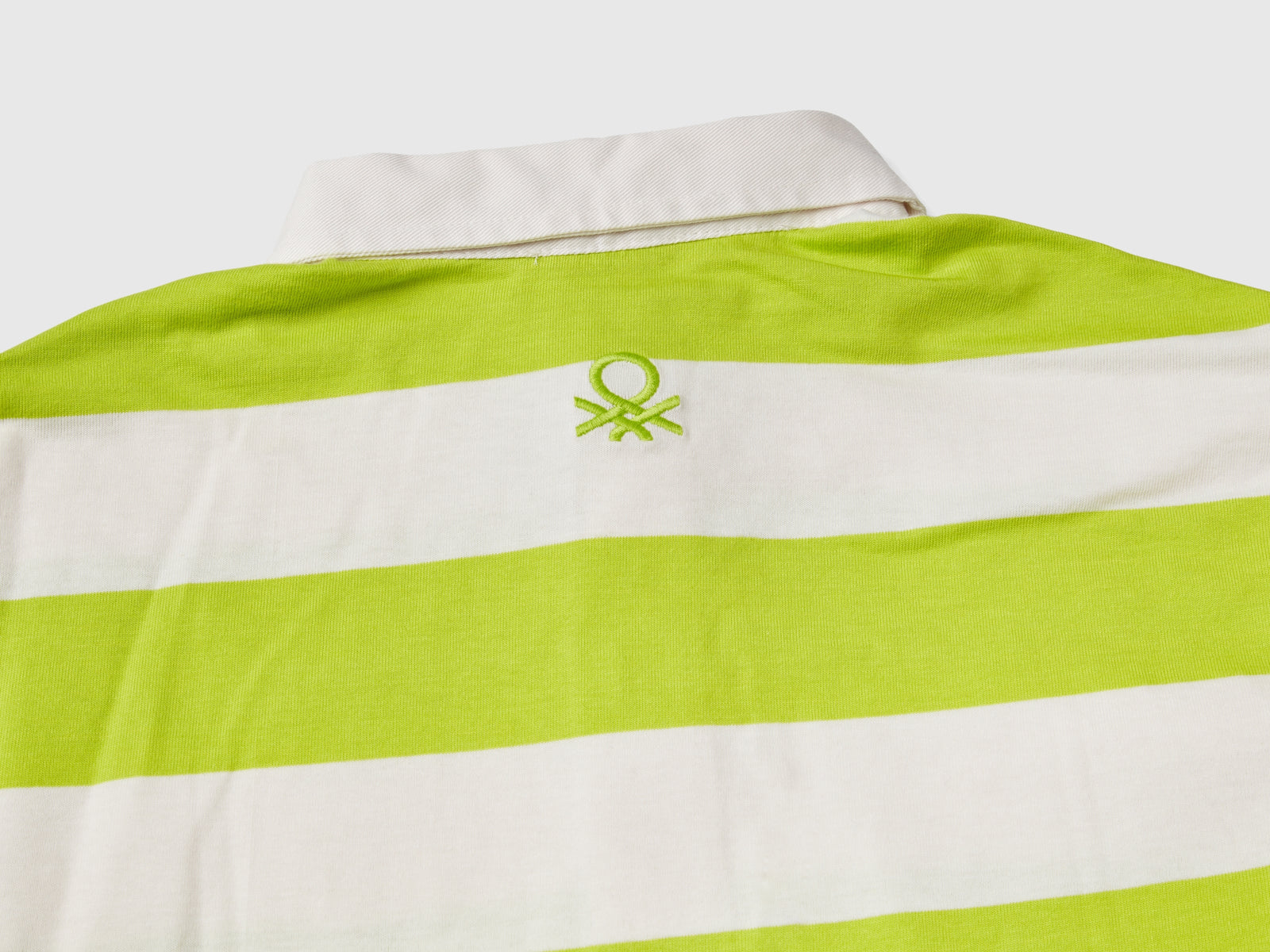 Polo rugby con applicazione da bambino verde chiaro 2 | Benetton Outlet
