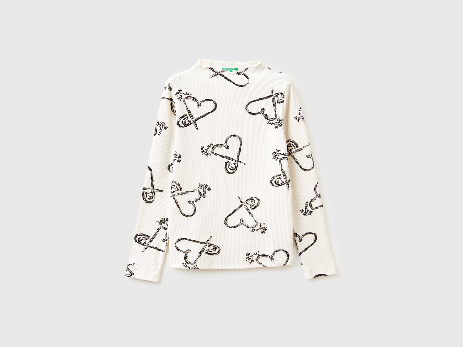 T-shirt lupetto con stampa cuori da bambina bianco panna | Benetton Outlet