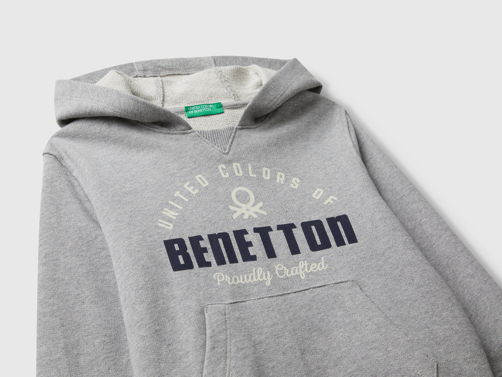 Felpa con tasca e cappuccio da bimbo grigio chiaro 3 | Benetton Outlet