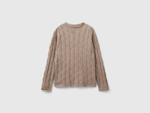 Maglia con lavorazione a trecce