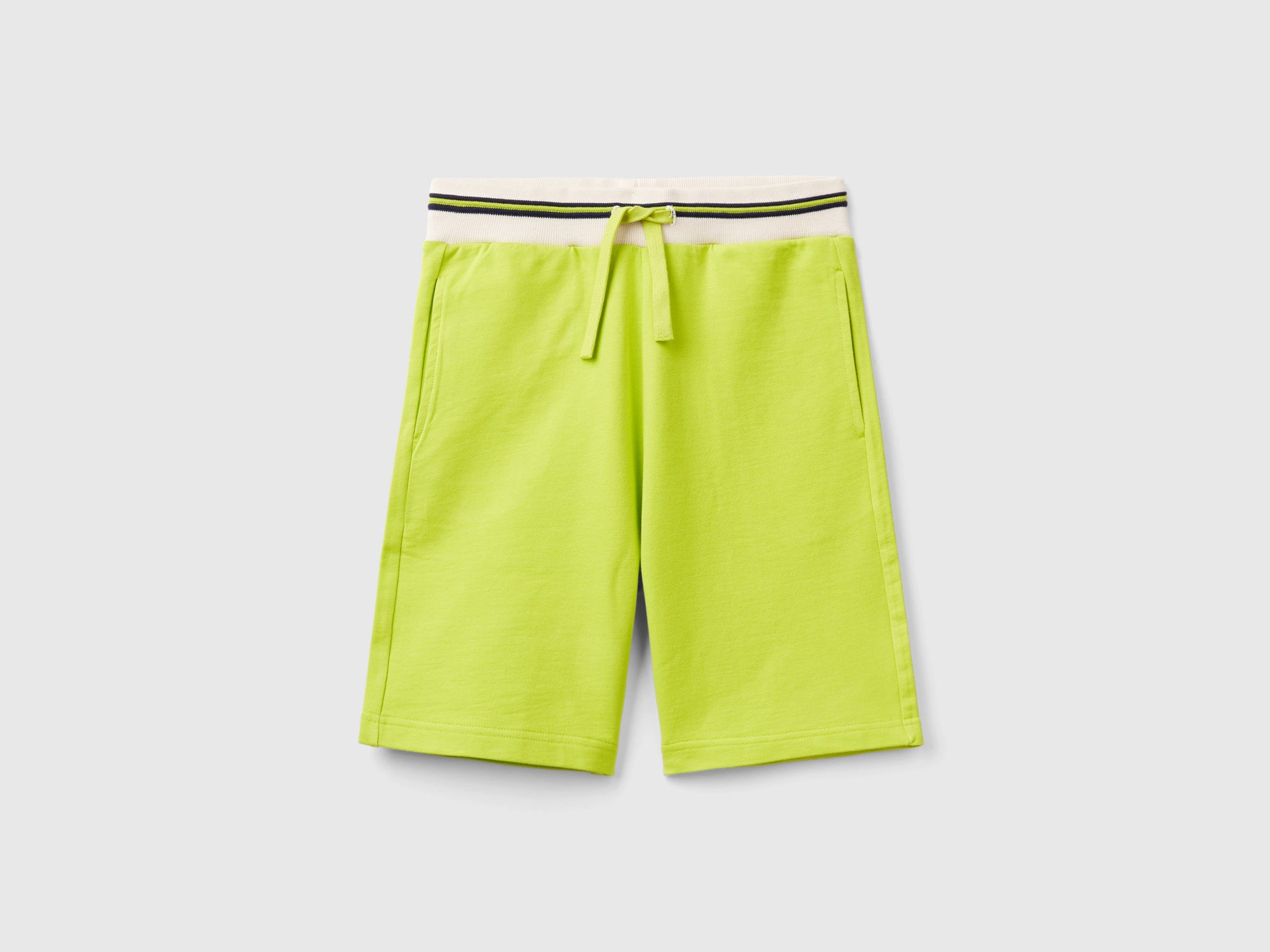 Pantaloni corti in felpa leggera da bambino lime Benetton Outlet