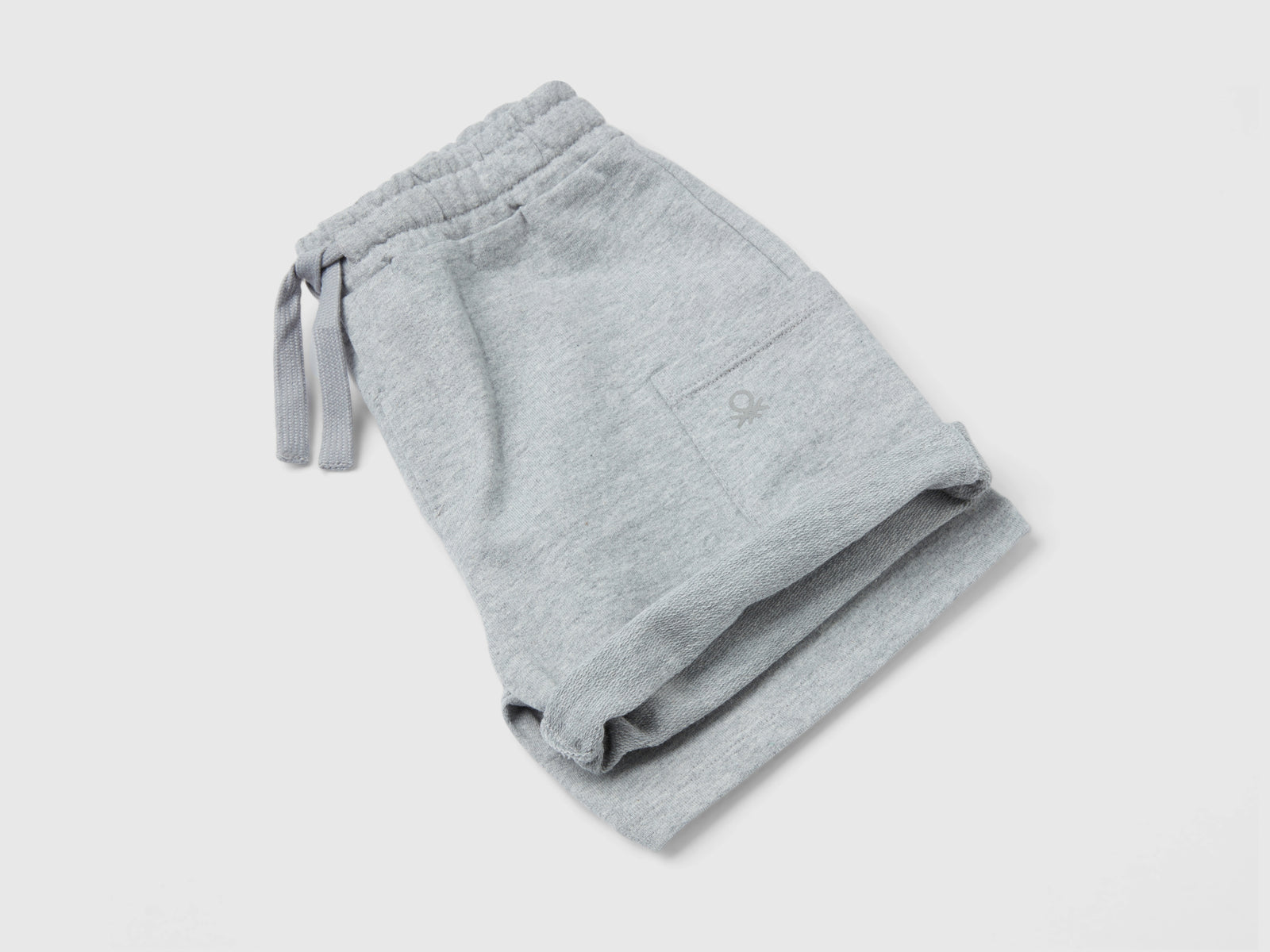 Shorts cargo in cotone da bimbo grigio chiaro 2 | Benetton Outlet