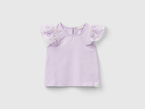 T-shirt con manica sangallo