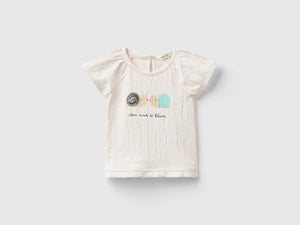 T-shirt con stampa e rouches