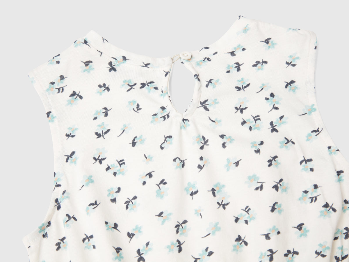 Vestito con stampa floreale