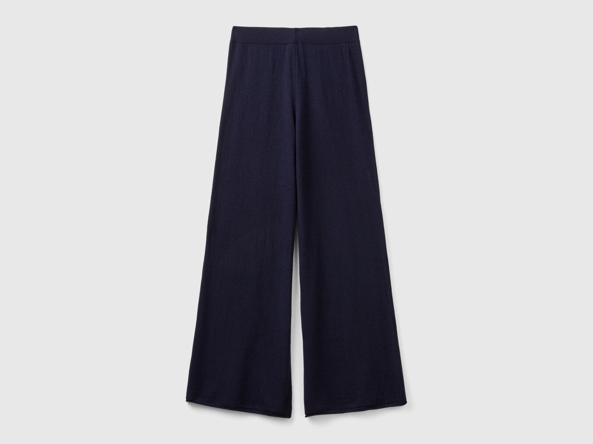 Wide trousers in wool and cashmere blend