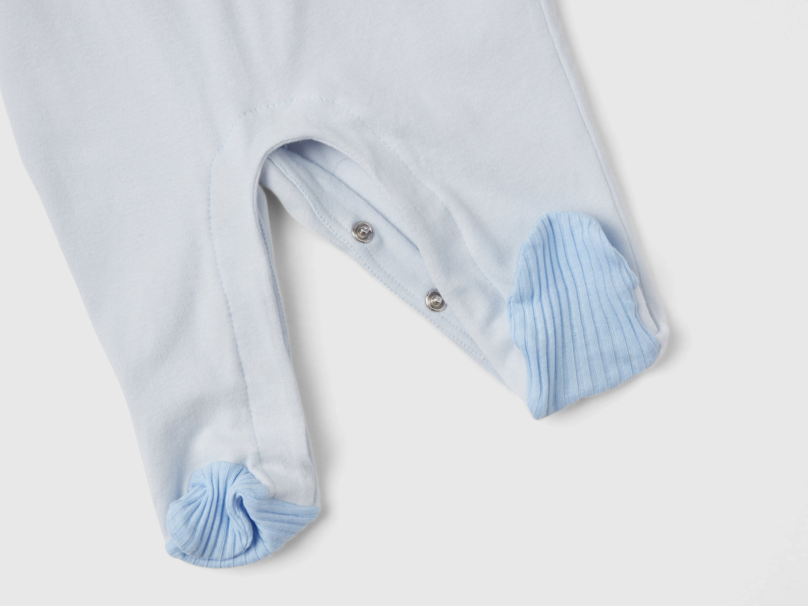 Tutina lunga con stampa da neonato celeste 3 | Benetton Outlet