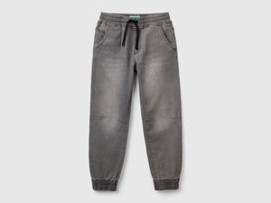 Joggers in denim