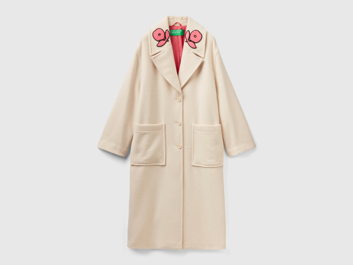 Cappotto con patch fiori