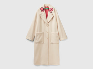 Cappotto con patch fiori