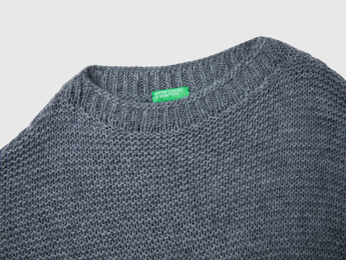 Maglia con scollo a barchetta