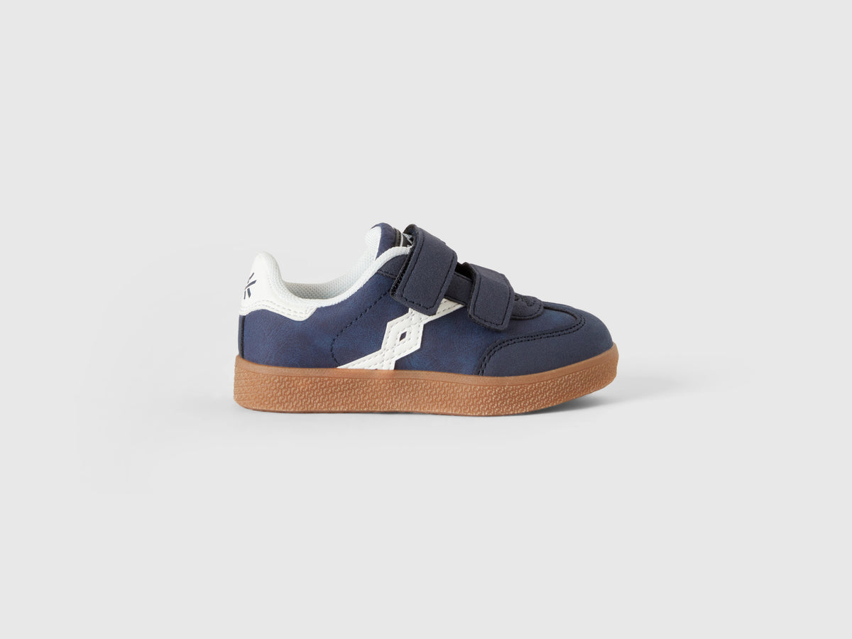 Sneakers in tessuto spalmato