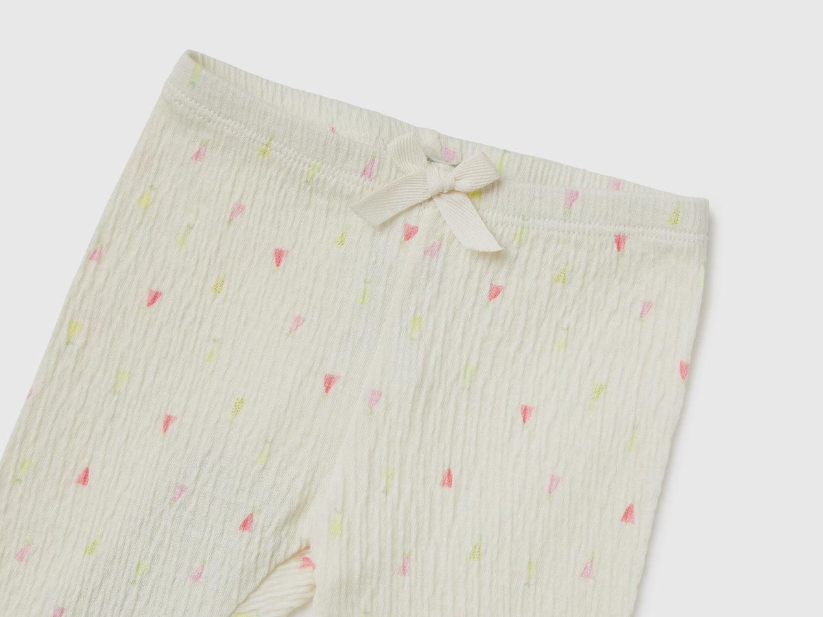 Completino coordinato composto da t-shirt e pantaloni lunghi