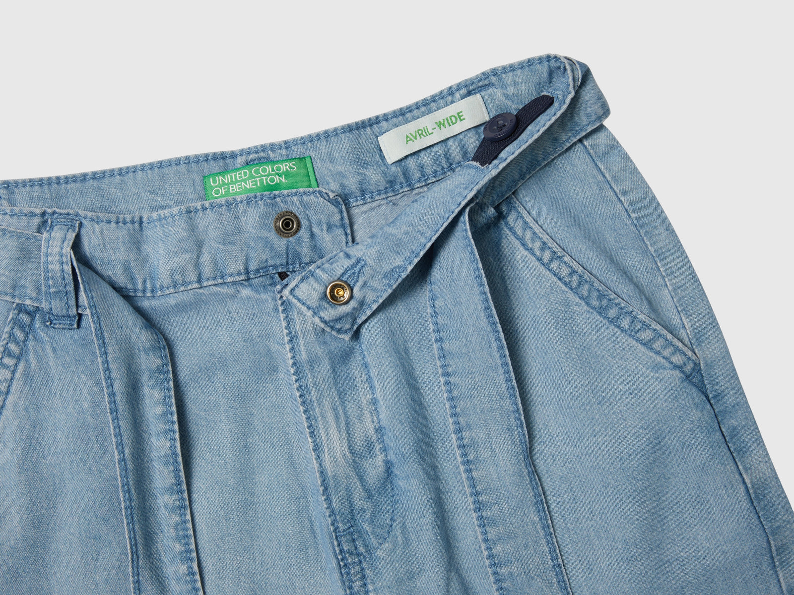 Pantaloni wide fit in chambray da bambina celeste 3 | Benetton Outlet