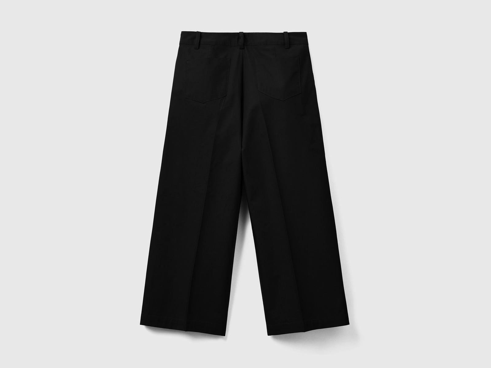 Pantaloni cropped 100% cotone da donna nero 2 | Benetton Outlet