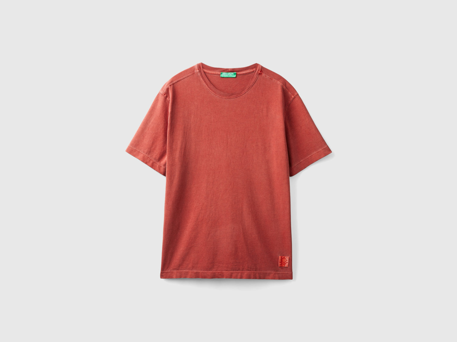 T-shirt in cotone bio da uomo arancione | Benetton Outlet