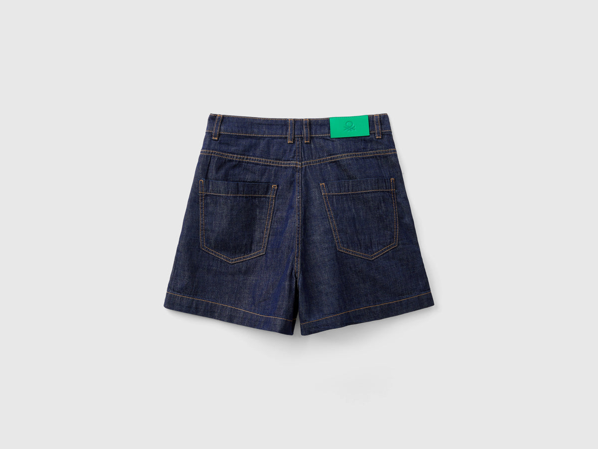 Shorts in chambray