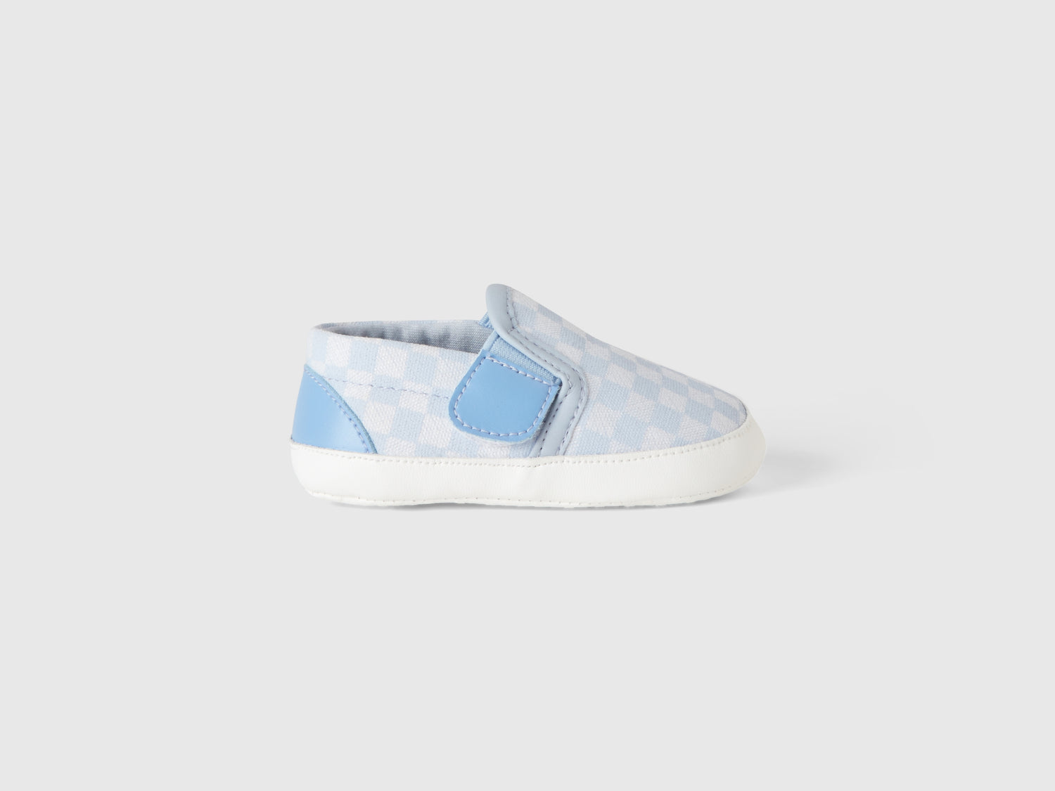 Scarpine slip-on primi passi da neonato celeste | Benetton Outlet