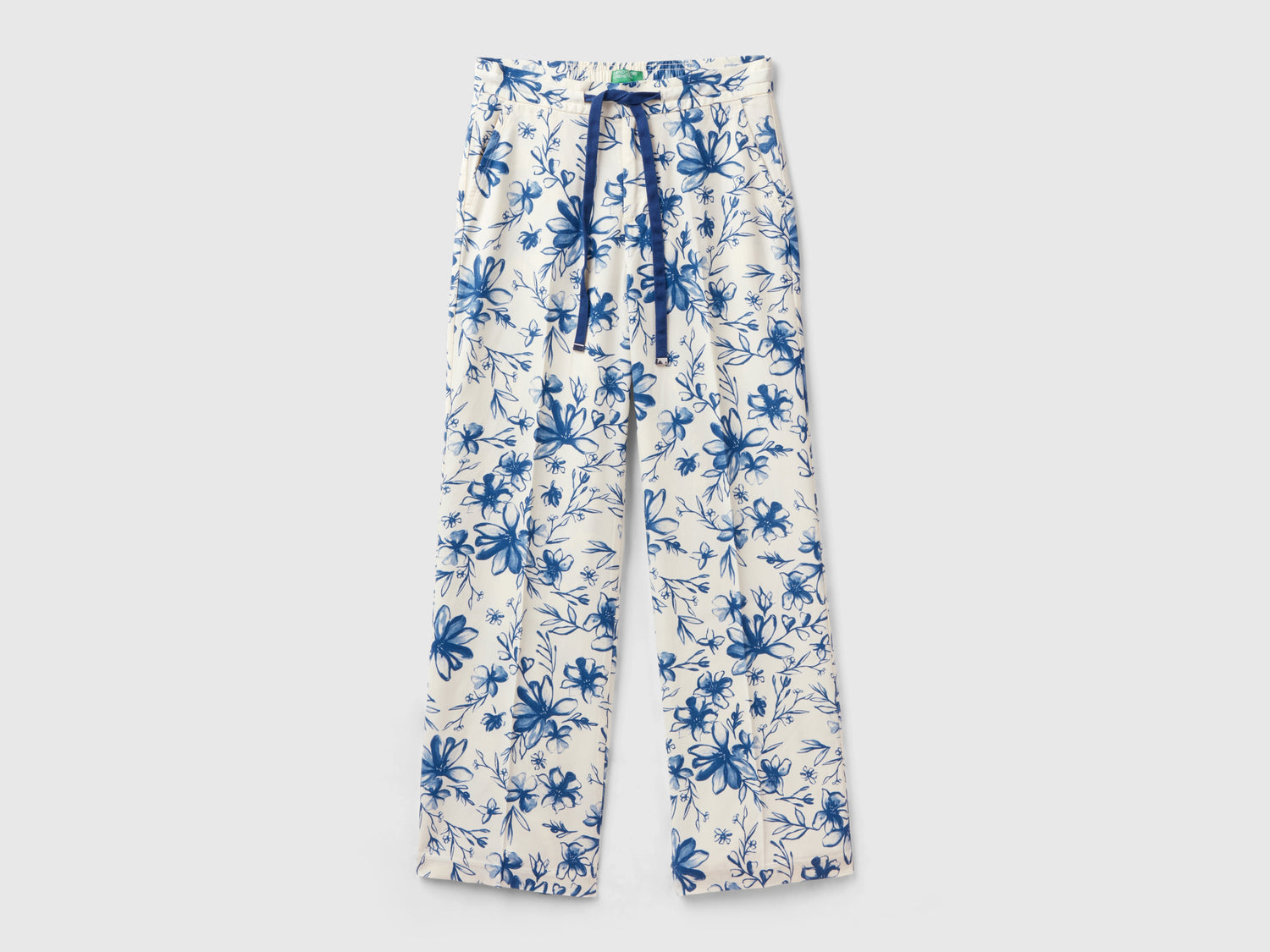 Pantaloni fantasia in viscosa da donna bianco panna | Benetton Outlet