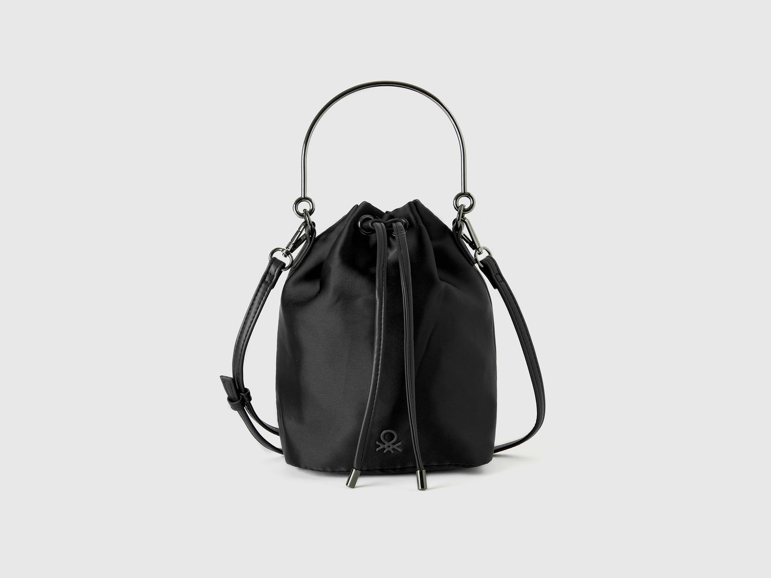Borsa secchiello in tessuto riciclato da donna nero | Benetton Outlet