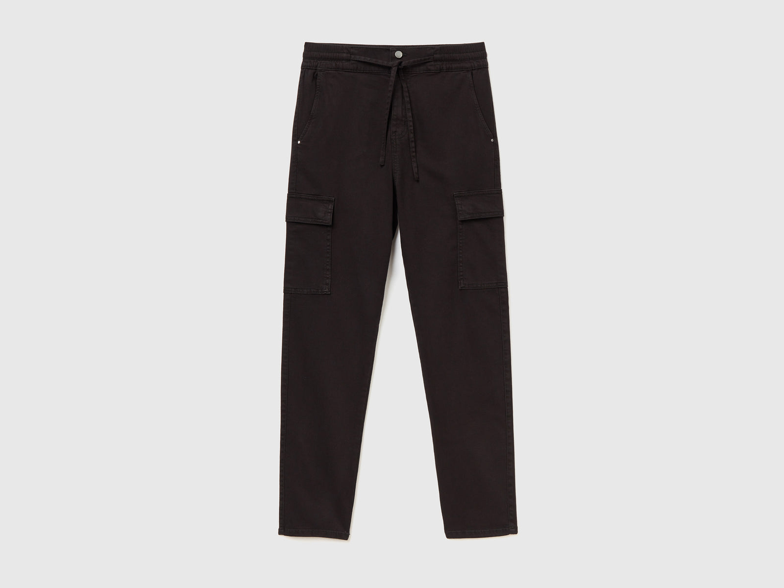 Pantaloni cargo slim fit da donna nero | Benetton Outlet
