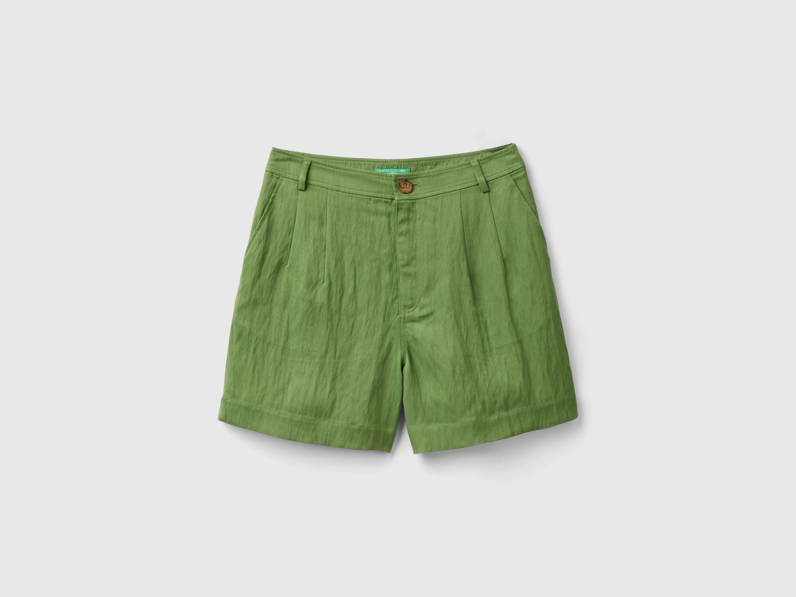 Bermuda in misto viscosa da donna verde militare | Benetton Outlet
