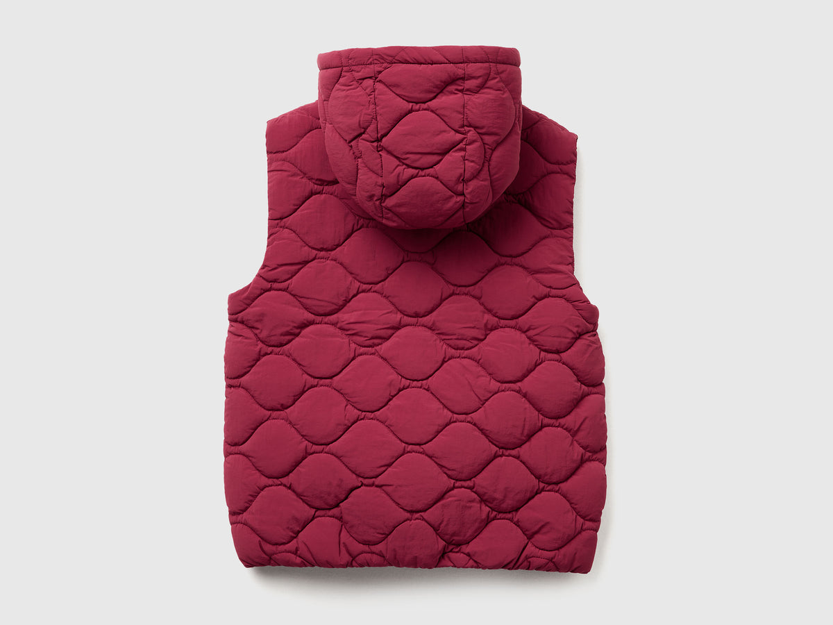 Gilet imbottito con cappuccio