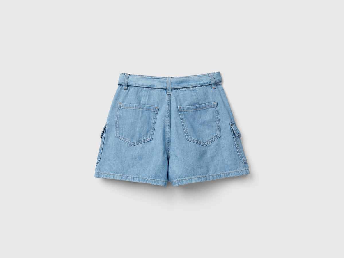 Bermuda cargo di jeans leggero