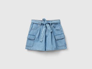 Bermuda cargo di jeans leggero
