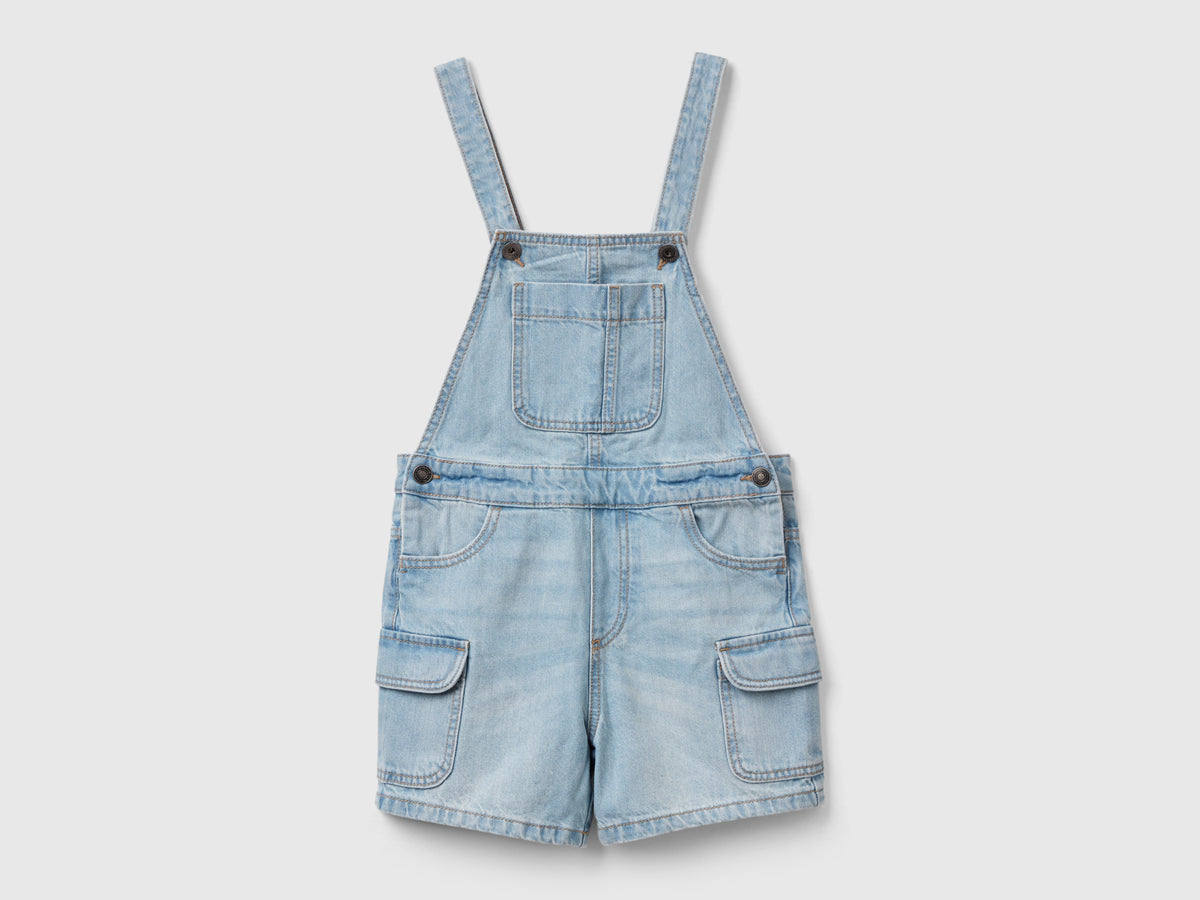 Salopette di jeans con tasche