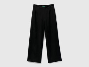 Pantaloni cropped in misto viscosa sostenibile