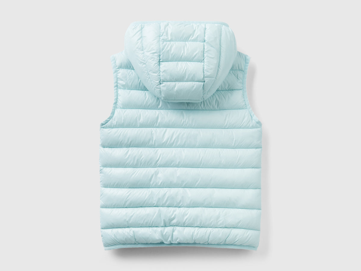 Gilet imbottito con cappuccio
