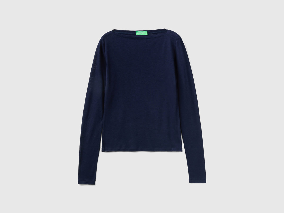 T-shirt con scollo a barchetta