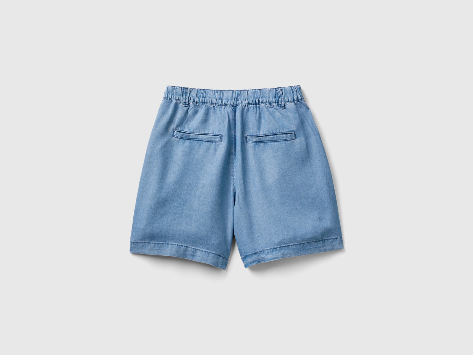 Shorts in viscosa da donna azzurro 2 | Benetton Outlet