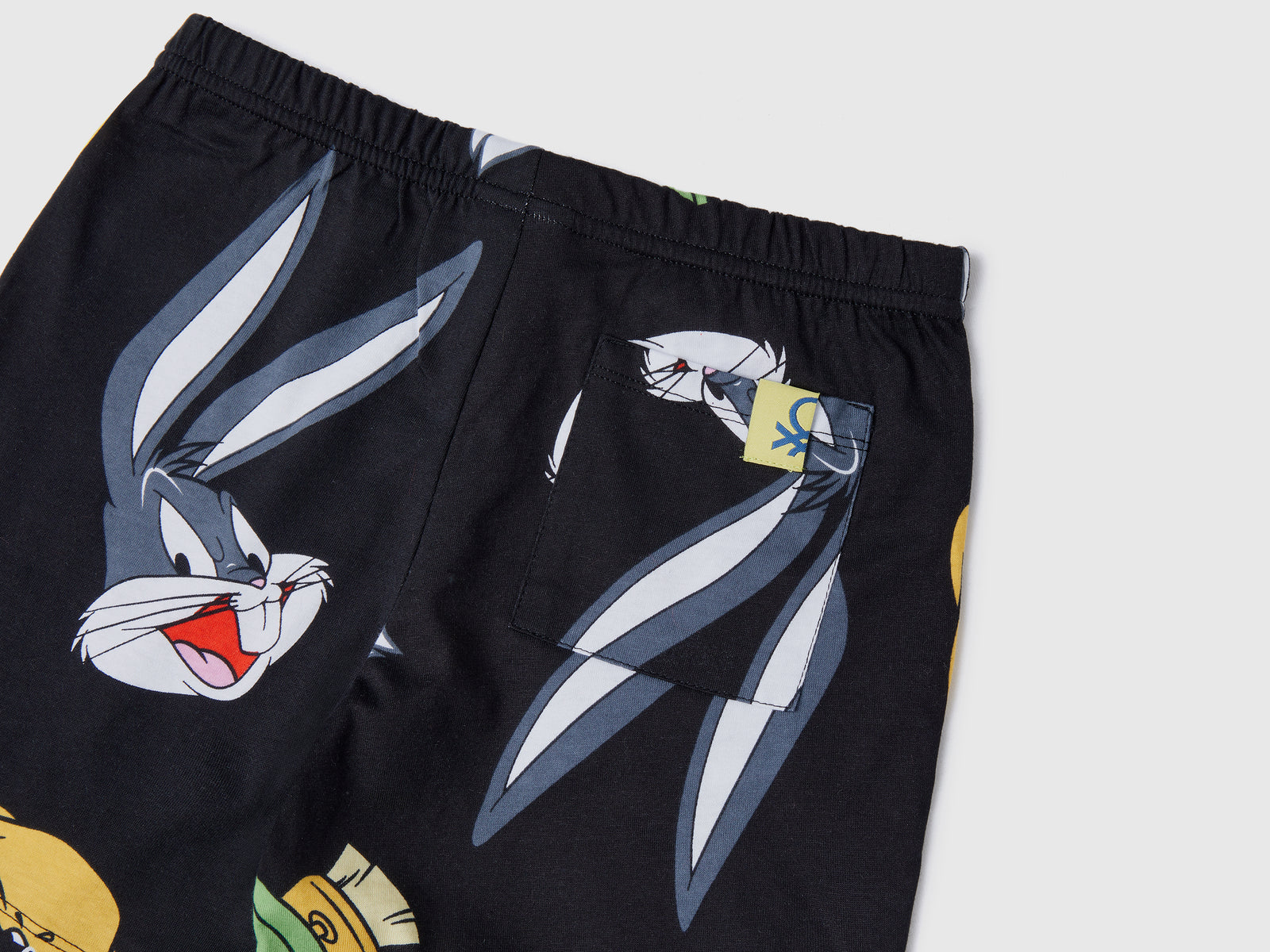 Pigiama in puro cotone leggero dedicato ai personaggi dei Looney Tunes da bambino nero 2 | Benetton Outlet
