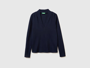 T-shirt in crêpe con scollo a V