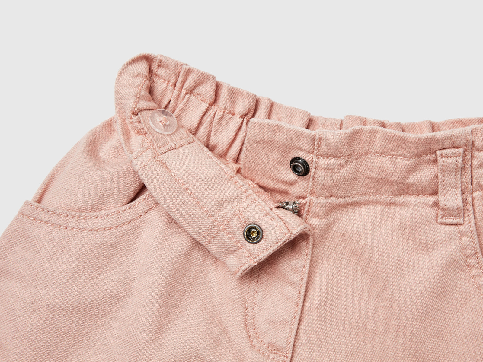 Shorts paperbag in cotone stretch da bimba rosa pastello 3 | Benetton Outlet