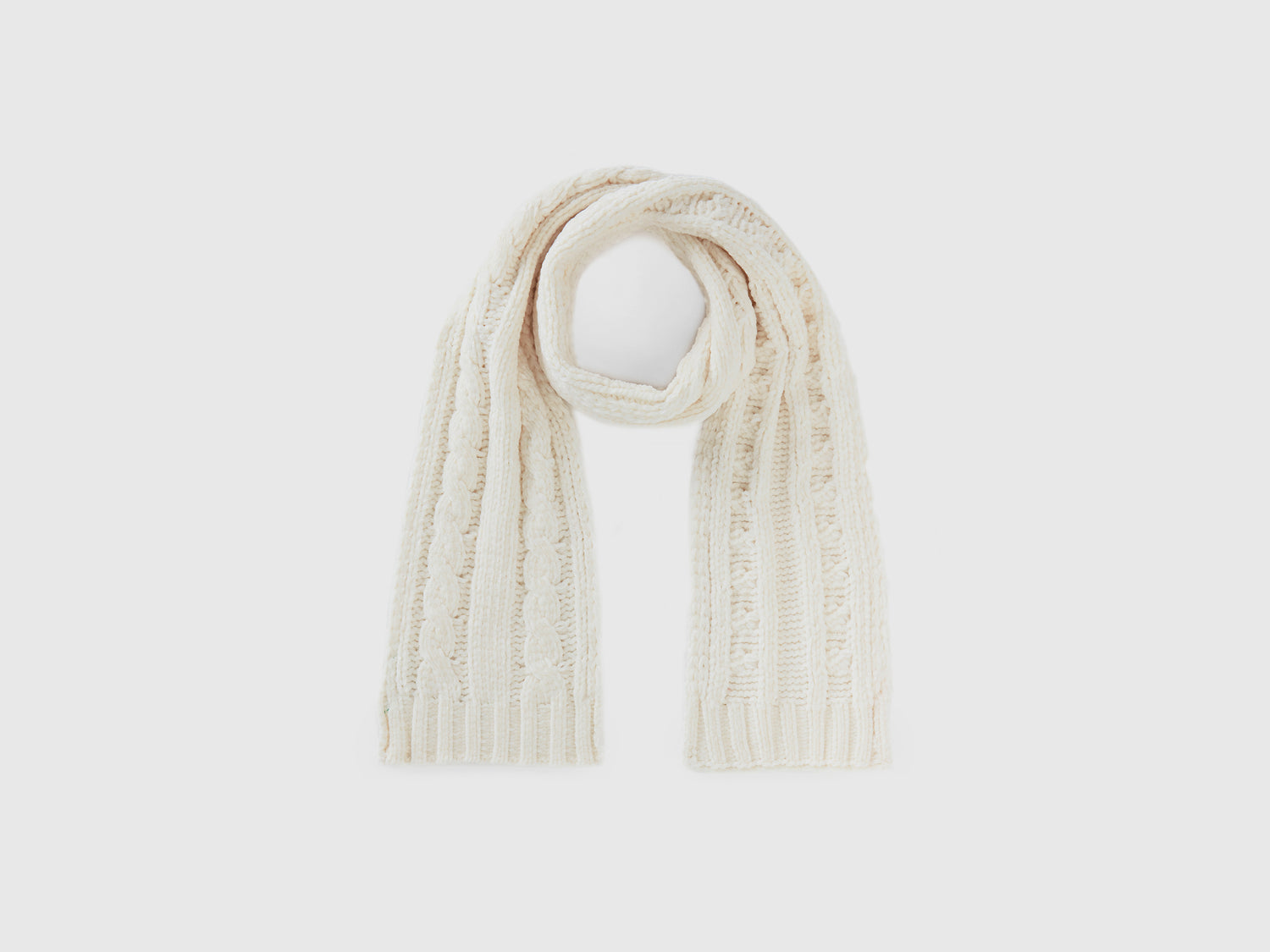 Sciarpa in ciniglia con trecce da bimbo bianco | Benetton Outlet
