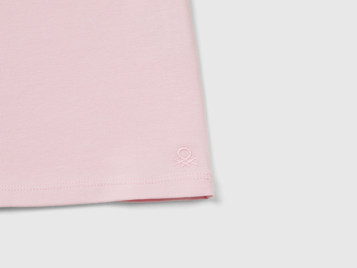 T-shirt stretch con collo alto