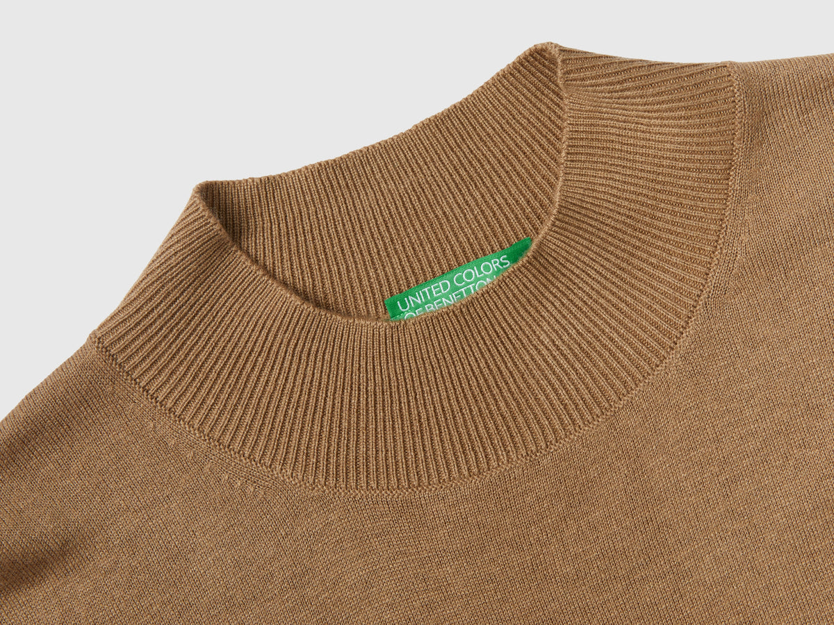 Maglia smanicata in misto viscosa