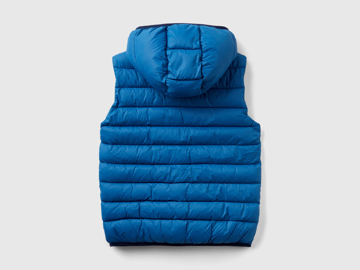 Gilet imbottito con cappuccio