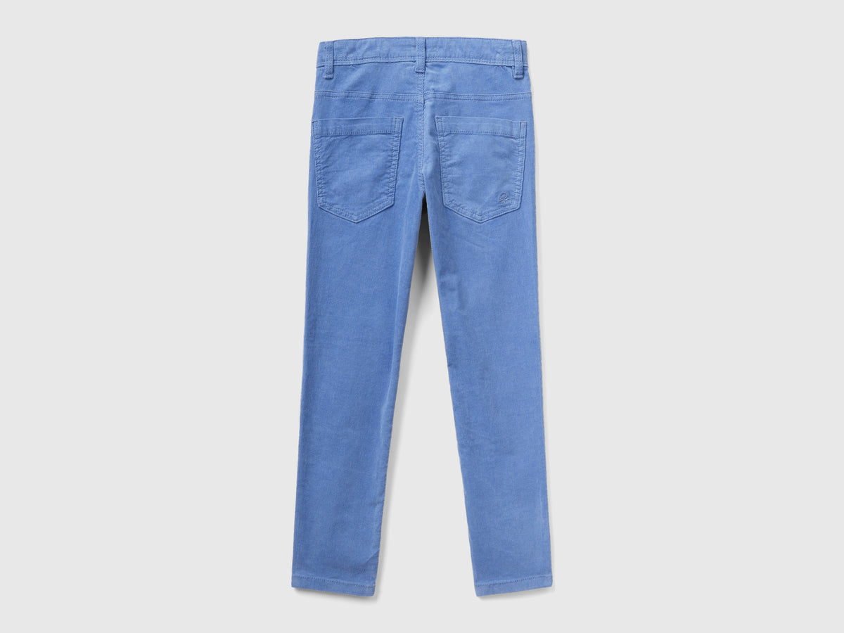 Pantaloni slim fit in velluto stretch