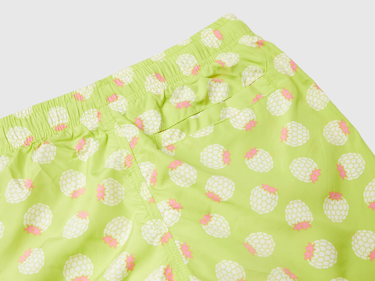 Boxer mare con pattern fragole