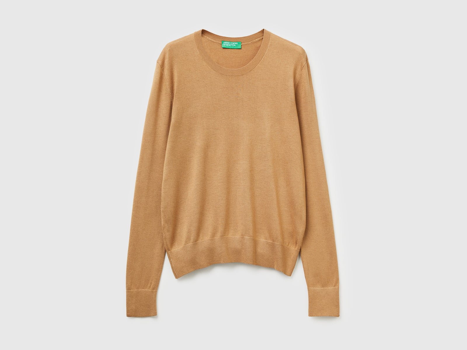 Maglia manica lunga in misto seta da donna cammello | Benetton Outlet
