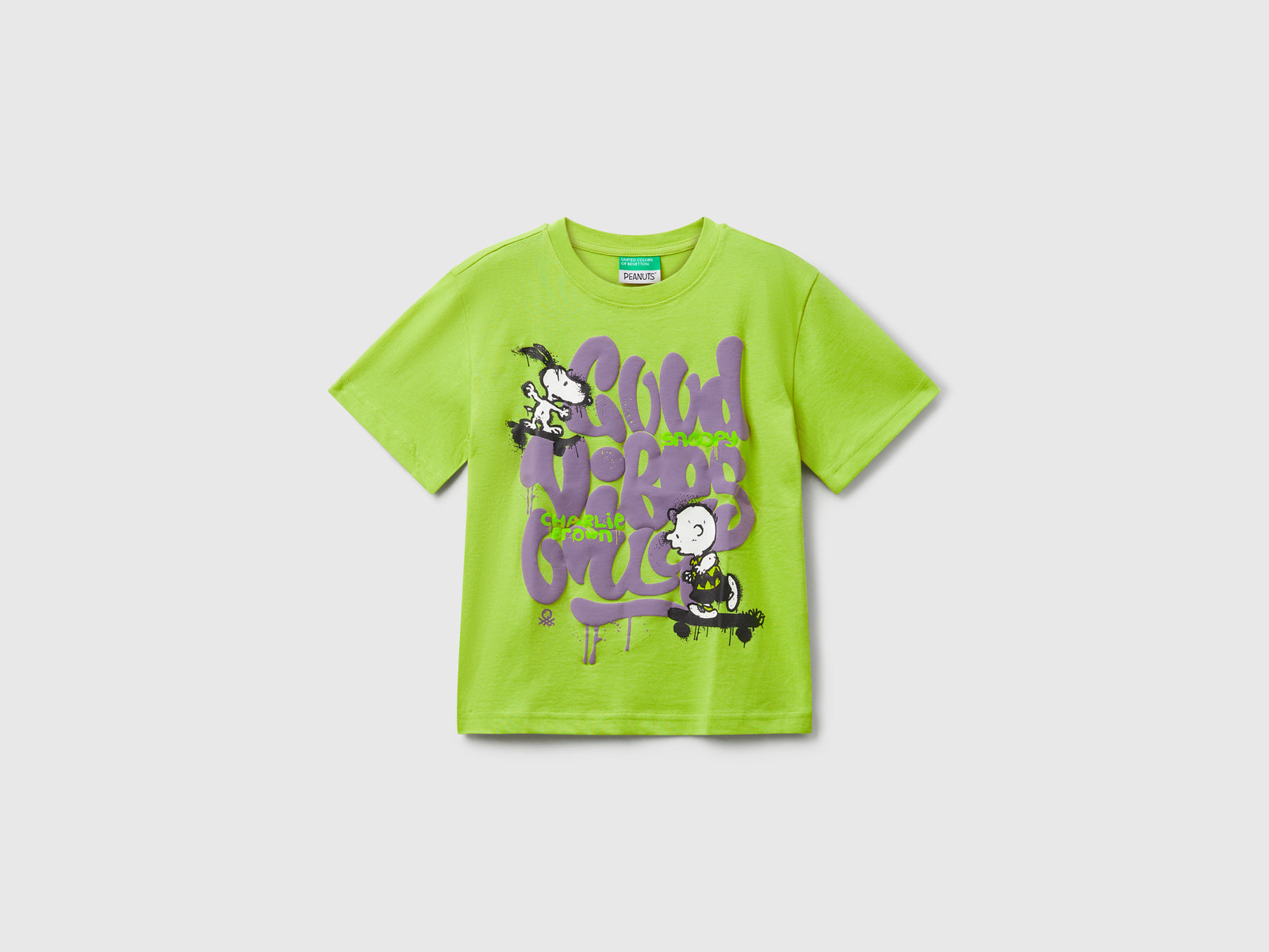T-shirt regular con stampa ©Peanuts da bimbo verde | Benetton Outlet
