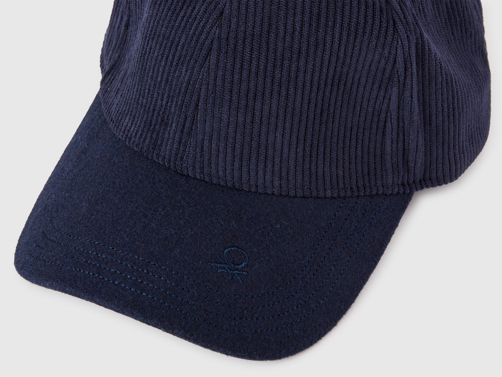 Cappellino baseball con ricamo logo da uomo blu scuro 3 | Benetton Outlet